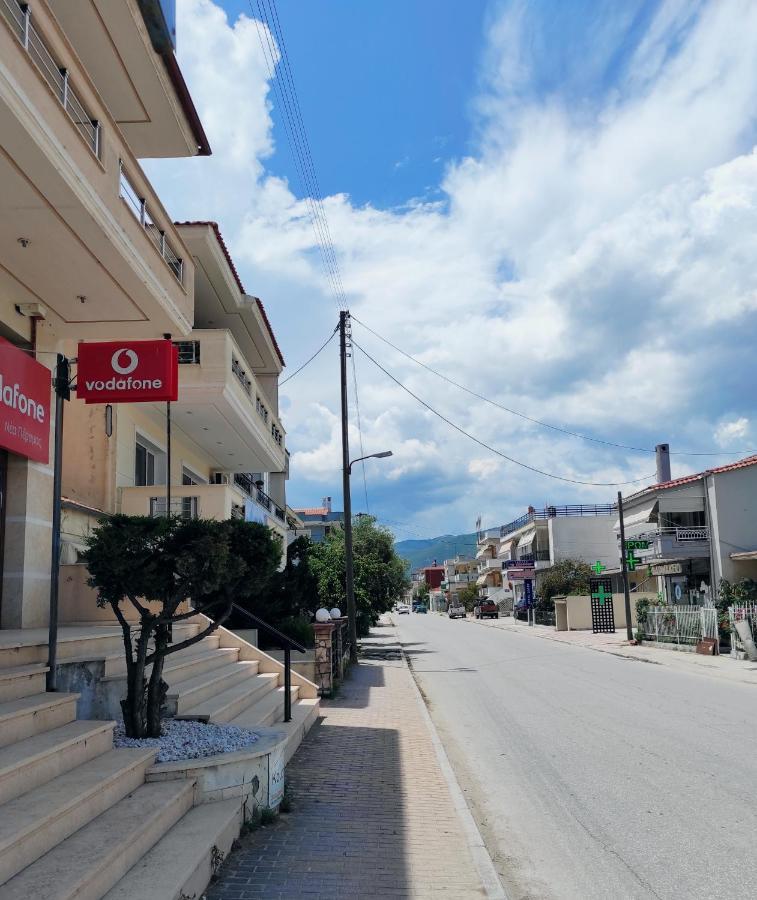 فيلا Elena House Néa Péramos المظهر الخارجي الصورة
