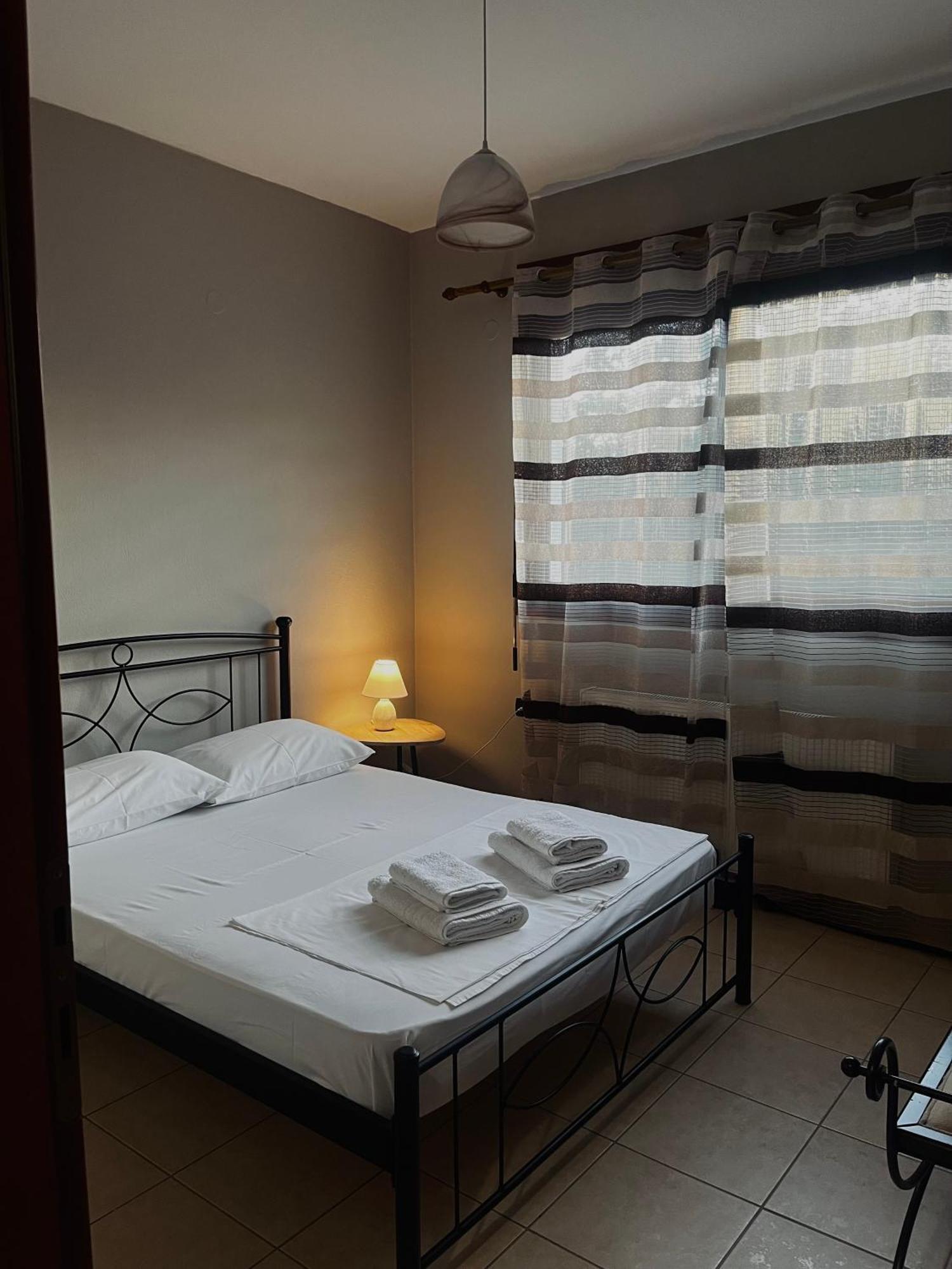 فيلا Elena House Néa Péramos المظهر الخارجي الصورة